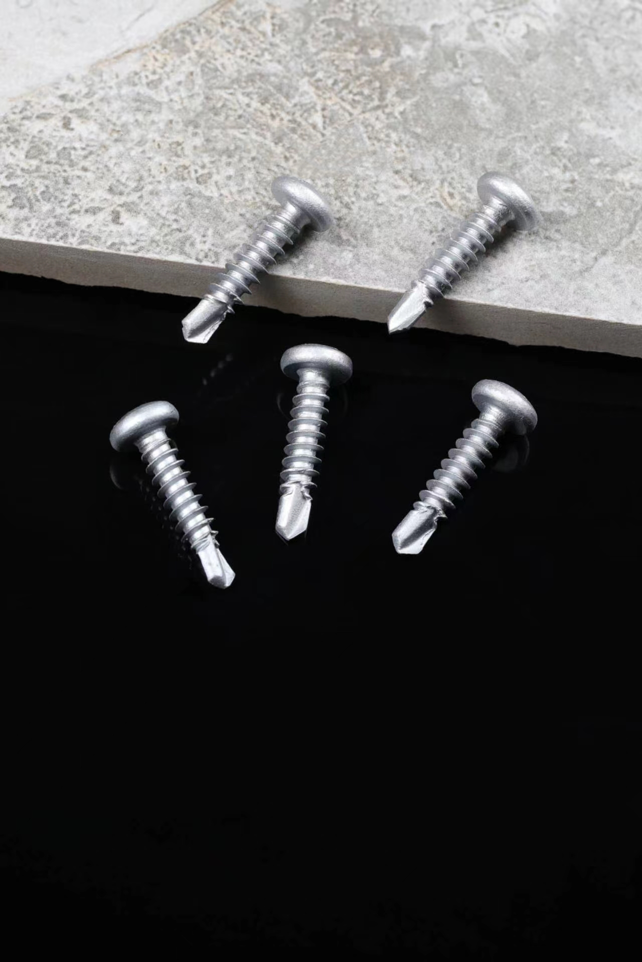 Flat Round Head Selfdrilling Screw