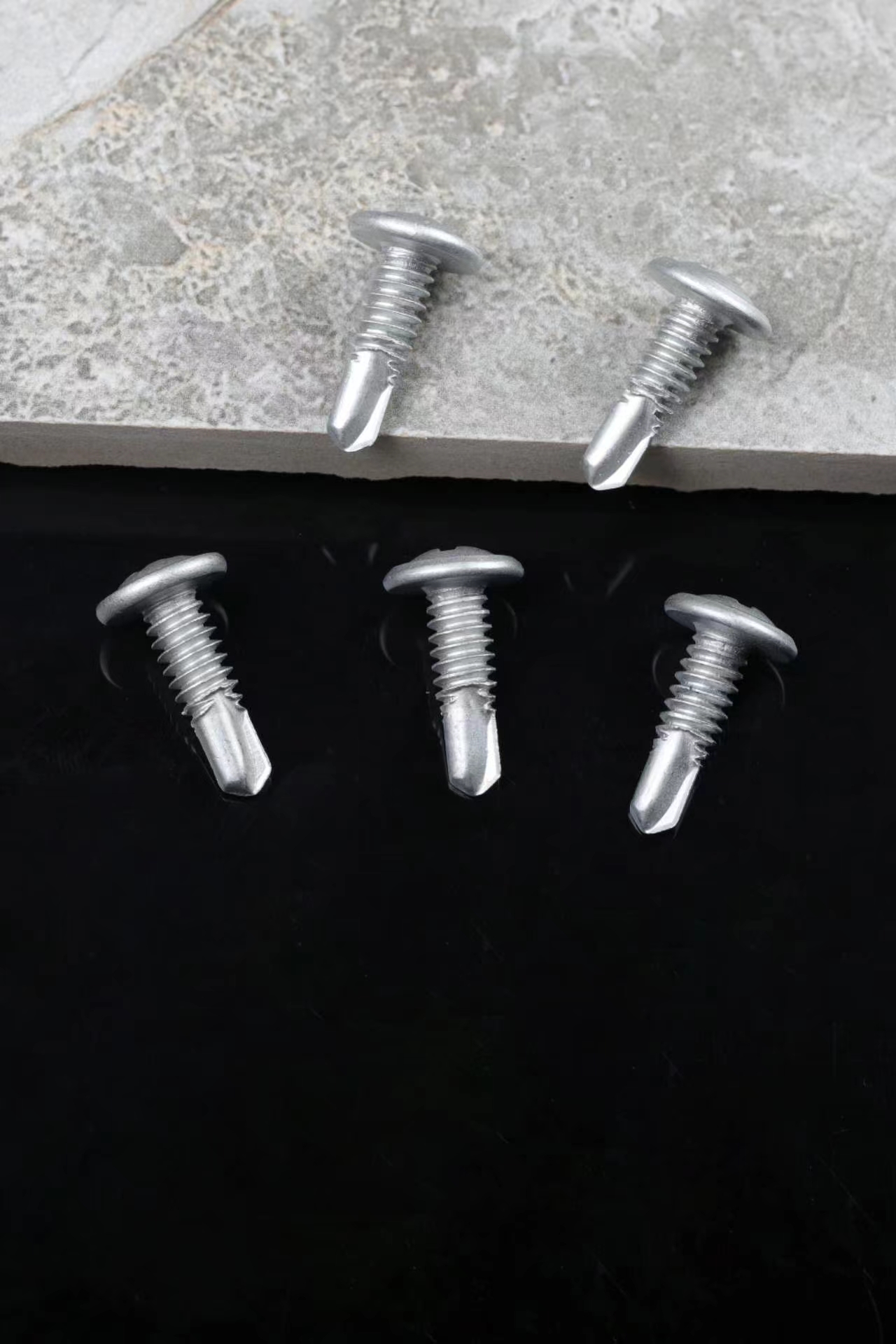 Mushroom Head Selfdrilling Screw.jpg